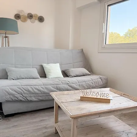 Appartement Confort Avec Parking, Aquarium *