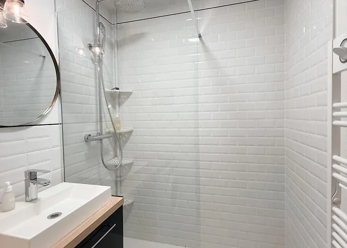 Confort Avec Parking, Aquarium Appartement *