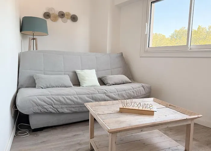 Appartement Confort Avec Parking, Aquarium *