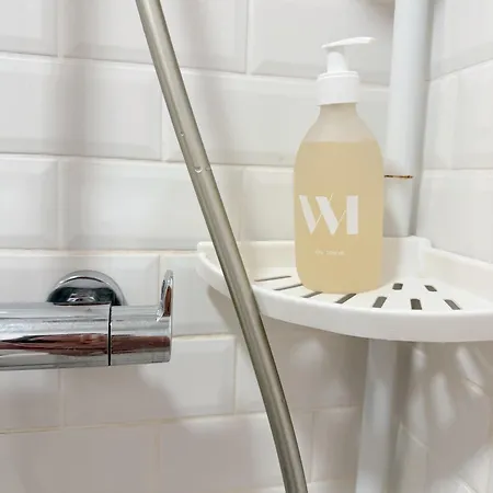 Confort Avec Parking, Aquarium *